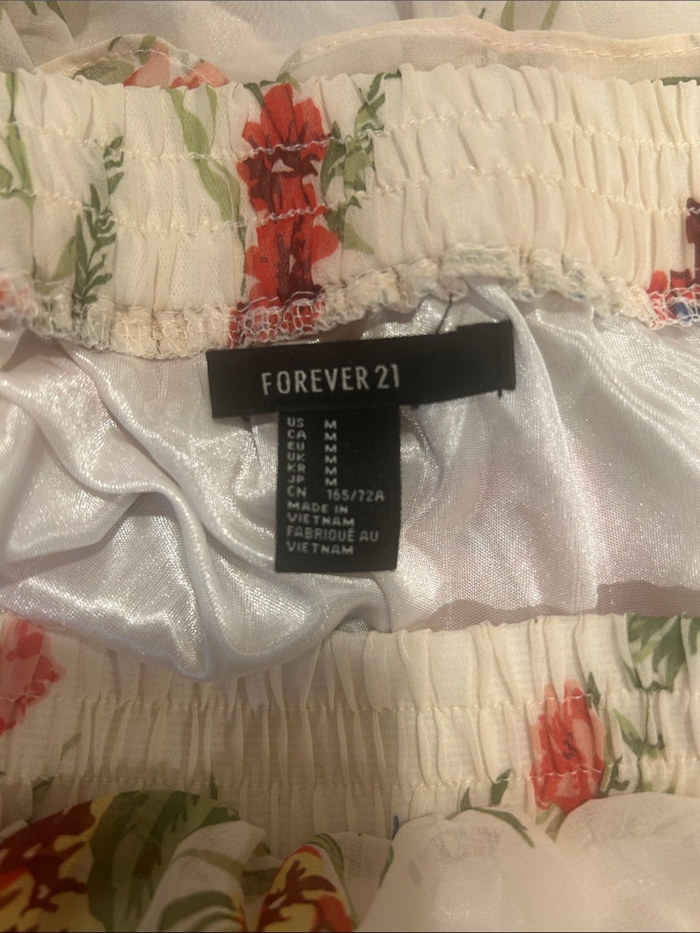 Forever 21 floral skirt - Picture 3 of 3